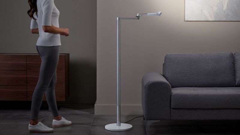 フロアスタンド Dyson Lightcycle Morph floor Dyson Solarcycle Morph™ floor light (White/Silver) | Dyson UAE